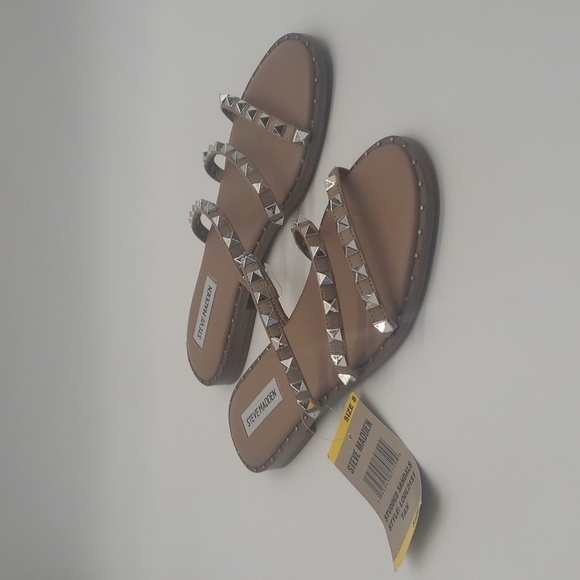300- Steve Madden Slip-On 3 Studded Sandals Size 8 NWT - Picture 2 of 7